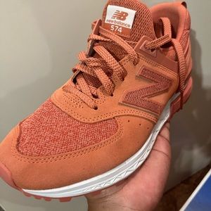 Bearly worn, like new